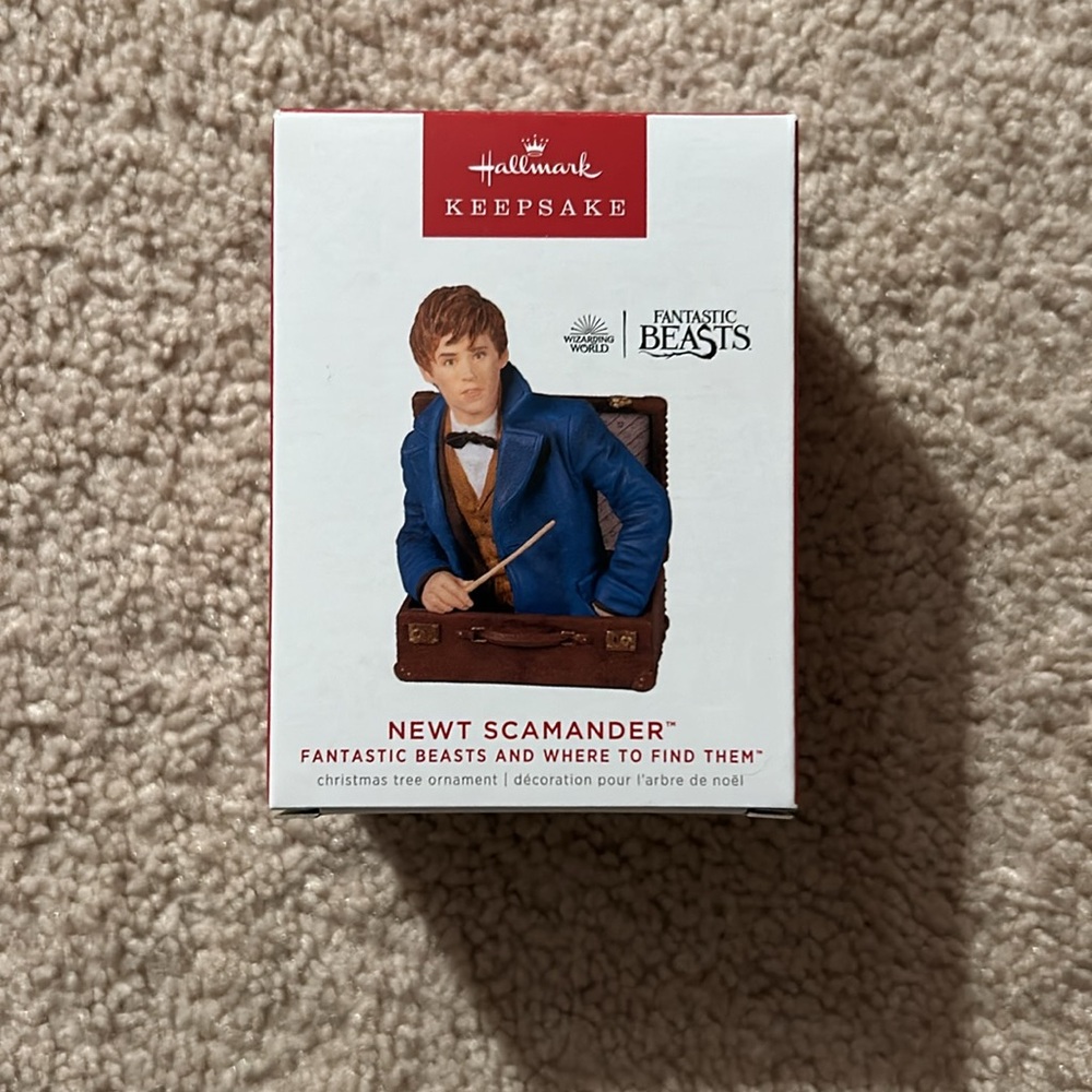 Fantastic Beasts and Where to Find Them Newt Scamander Hallmark Keepsake 2022